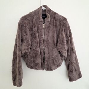 Olivaceous Plush Teddy Jacket in Mauve Size Small